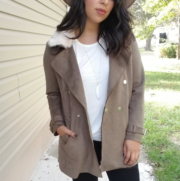 OLIVE FAUX SUEDE OVERSIZED BOYFRIEND JACKET - Picture 4 of 16